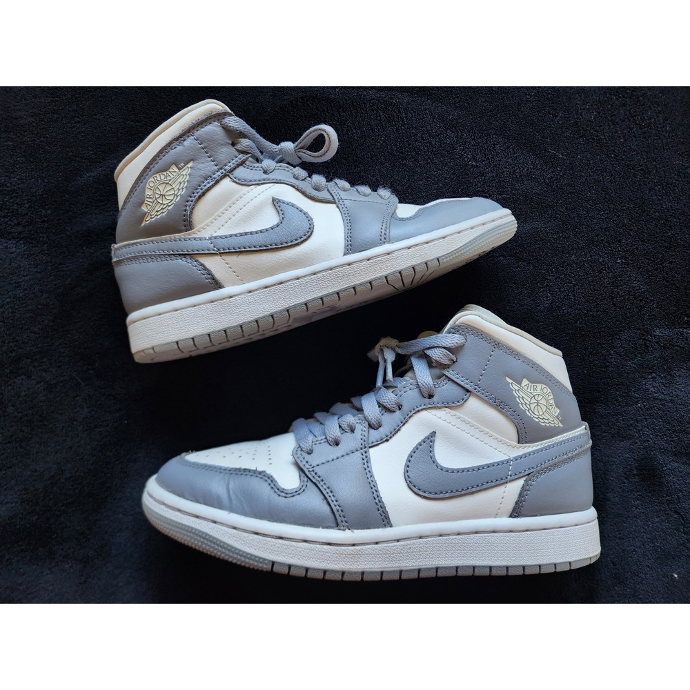 Nike Air Jordan 1 Mid Stealth White Grey BQ6472-115 Womens 6.5 Sneaker